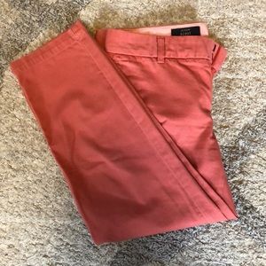 J-Crew, Size 6, coral three quarter length pants.